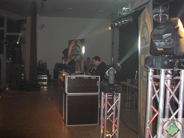 ue30_2009_030
