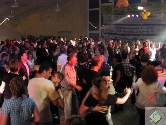 ue30_2009_056